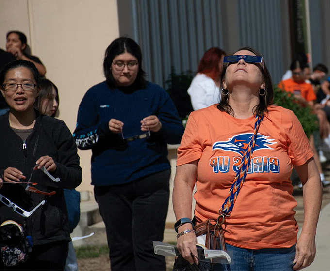 Students to enjoy up-close view of eclipse at <a href='http://sxhm.ngskmc-eis.net'>在线博彩</a> Main Campus